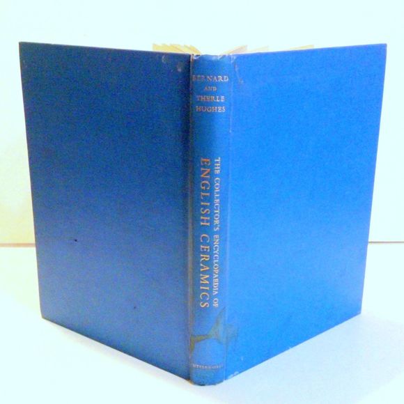The Collector's Encyclopaedia of English Ceramics Hardcover Illustrated - Picture 1 of 6